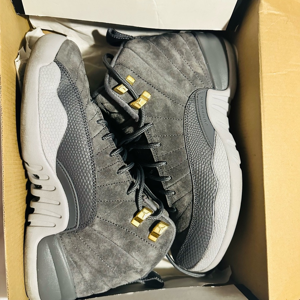 Air Jordan 12 Retro BG